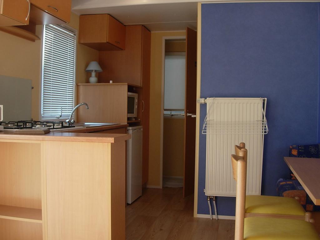 Mobile-Home 1 Ognon Pesmes Camera foto